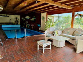 Haus mit Pool im Herzen Bochums